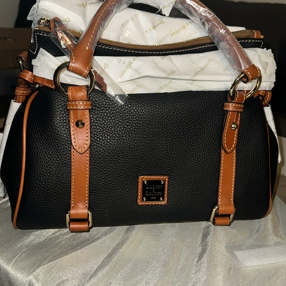 🔥🌝💰DOONEY & BOURKE BUNDLE BRAND 🔥 NEW HOT OFF THE SHELF WITH MATCHING WALLET - Picture 5 of 12